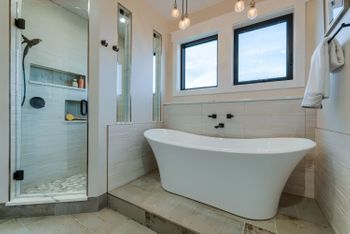 Master Bathroom 2.jpg