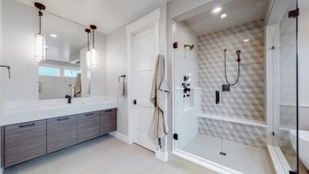 22 - Bathroom 12.jpg
