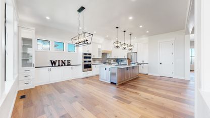 10 - Dining area.jpg