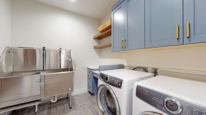 34 -Laundry room.jpg