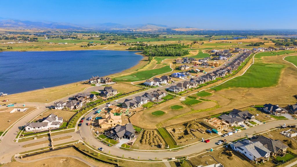 2774 Heron Lakes Pwky 1.jpg