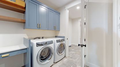 35  Laundry room.jpg