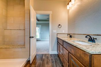Master Bathroom 1.jpg