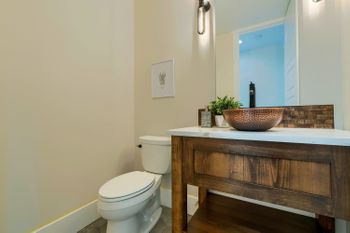 Downstairs Bathroom 1.jpg