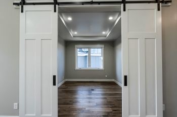Office 1.jpg