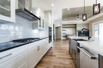 Kitchen 4.jpg