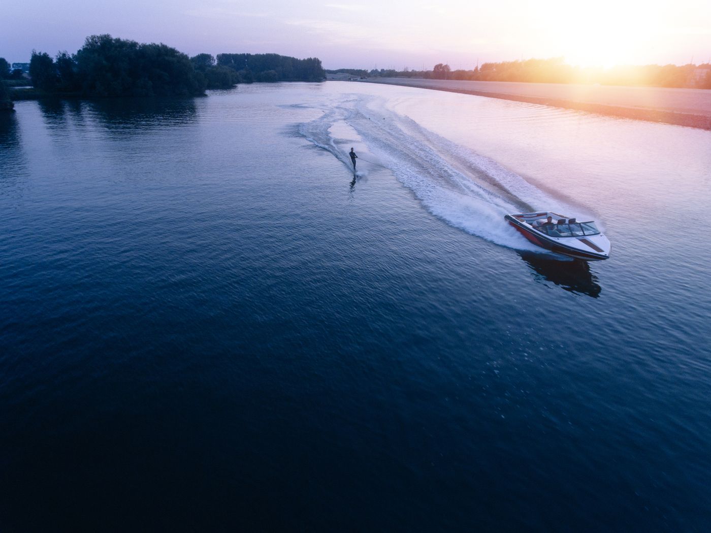 waterski_lake.jpg