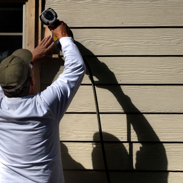 Siding getting installed