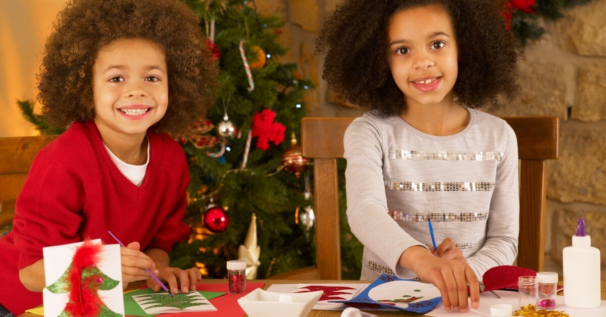 Holiday-Crafts-for-Kids-1-5df96398e2384.jpg