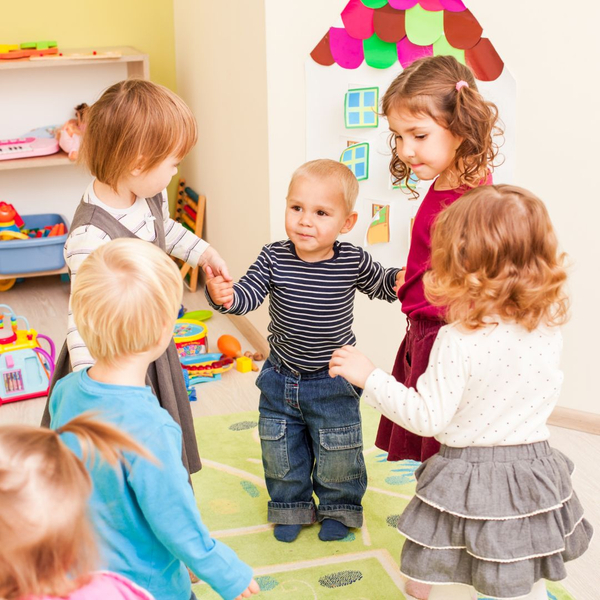 toddlers playing at daycare