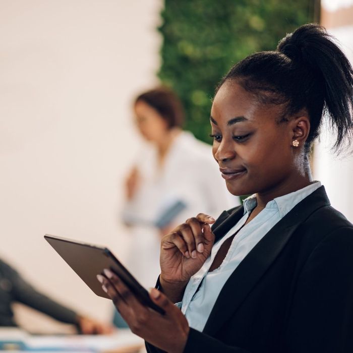 Ensure Business Continuity With Commercial Roof Repair 4.jpg