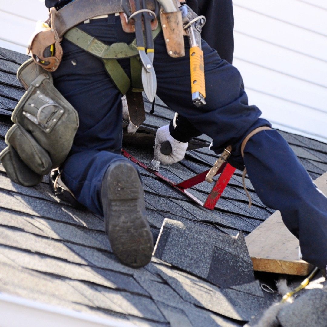 roofer at work