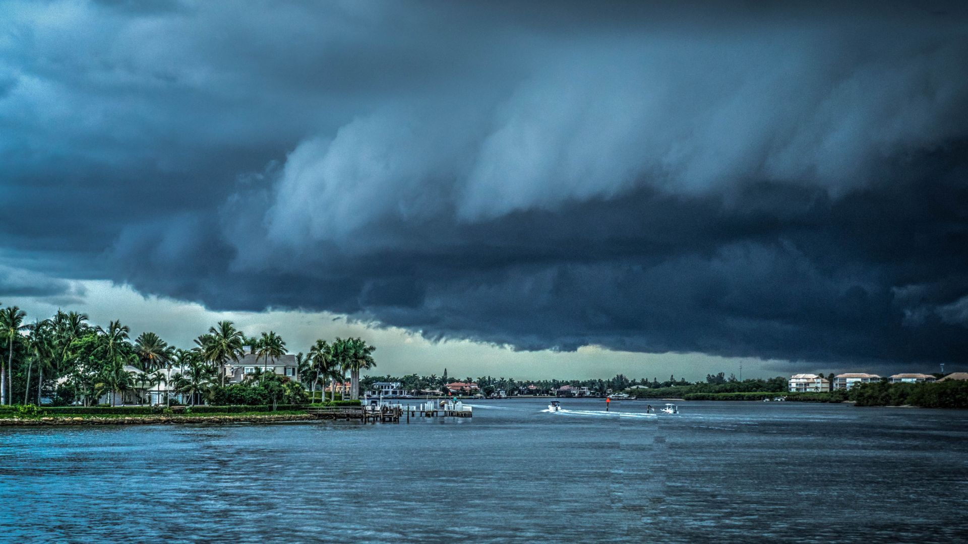 Weathering The Storm Strata's Resilient Roofing Techniques On The Gulf Coast - Hero.jpg