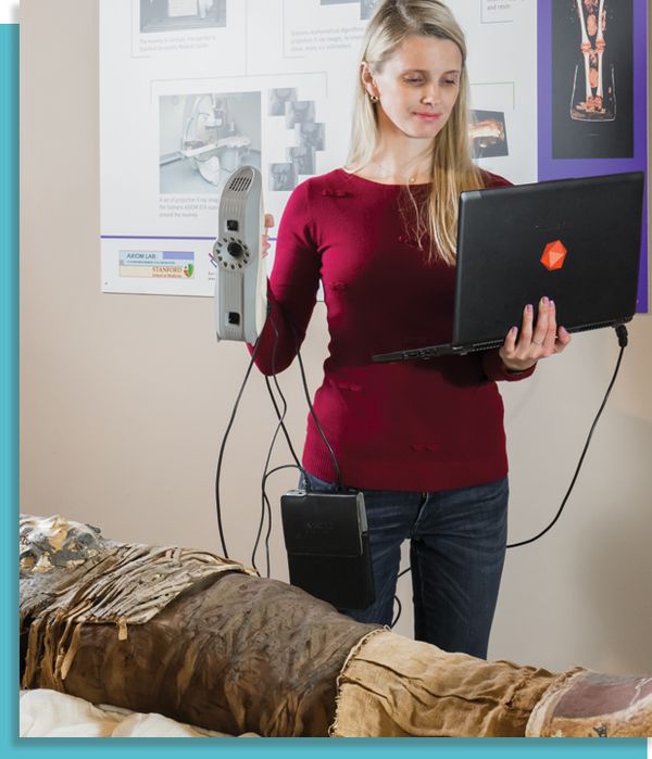 woman holding 3d scanner