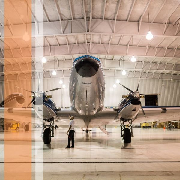 a large aircraft hanger Airport Facility (2).jpg