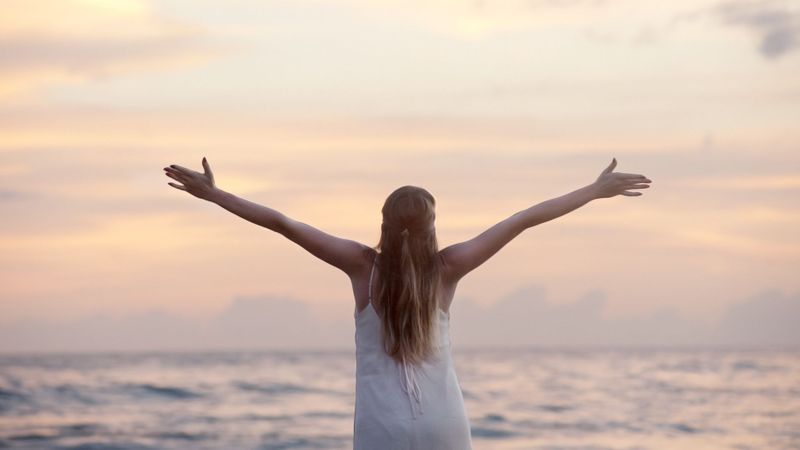 woman by the ocean