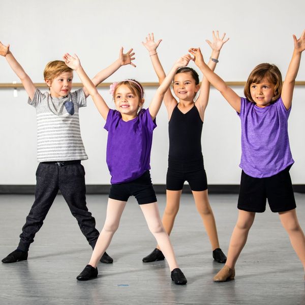 children in dance class