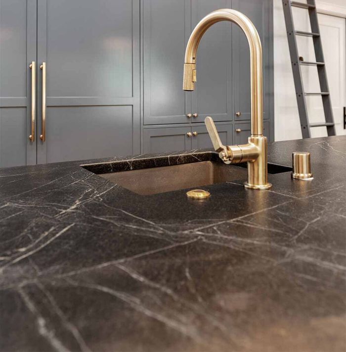 soapstone-surface-with-faucet_web1-1008x1024.jpg