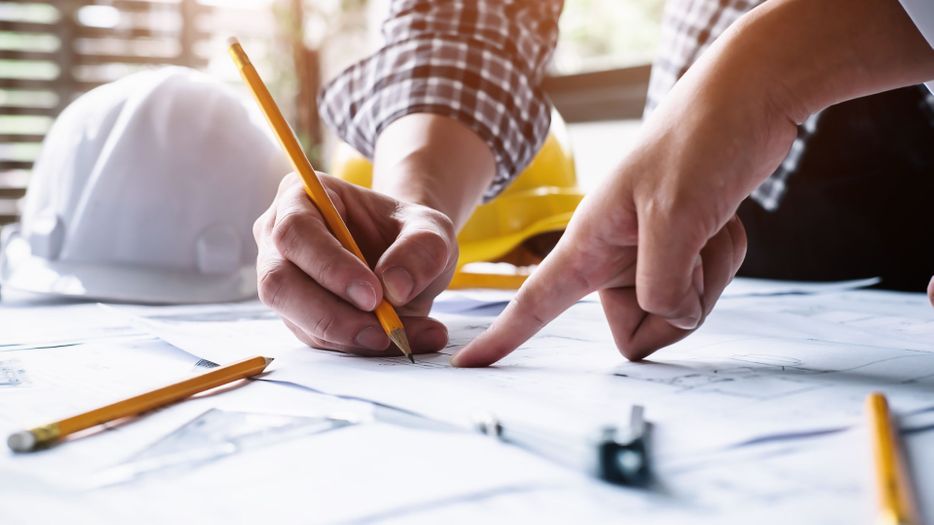 Benefits of Outsourcing Construction Projects - HERO.jpg