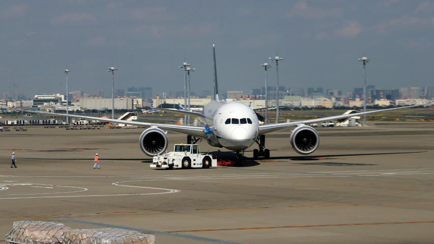 Why Airlines Should Invest in Versatile Ground Support Equipment - Hero.jpg