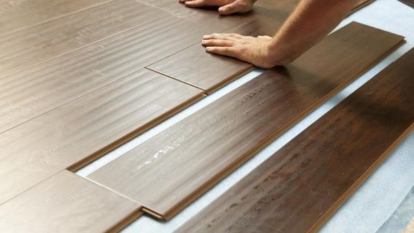 install-laminate-flooring.jpeg