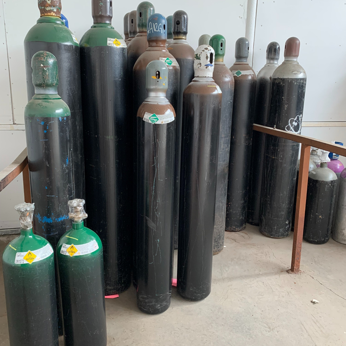 Welding tanks