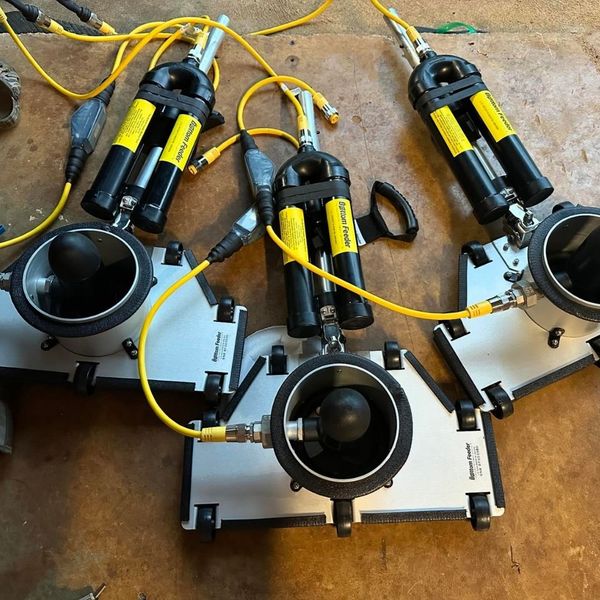 pool cleaning equipment