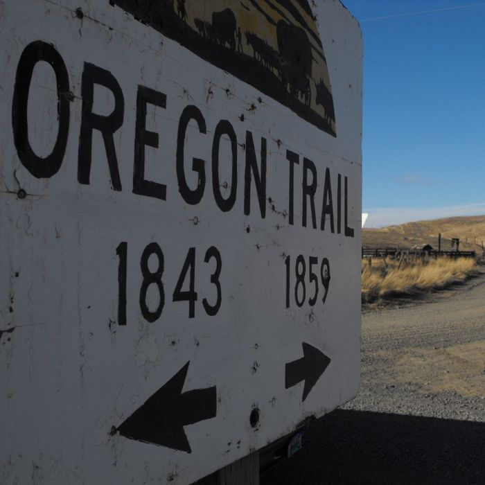 An image of a sign for the Oregon Trail.