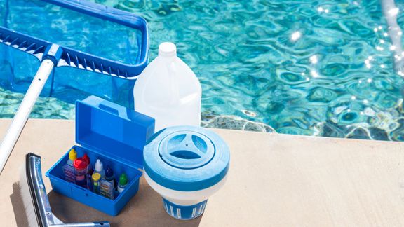 pool cleaning supplies 