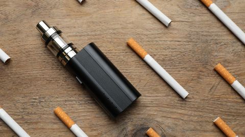 The Pros And Cons Of Disposable Nicotine Vapes.jpg