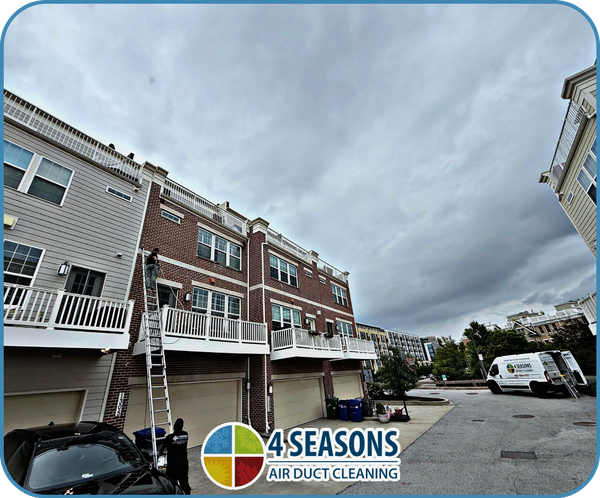 Image of the 4 Seasons team working in neighborhood