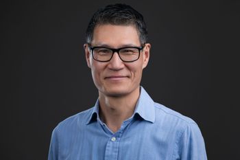 Yuchen Chan Headshot.jpg