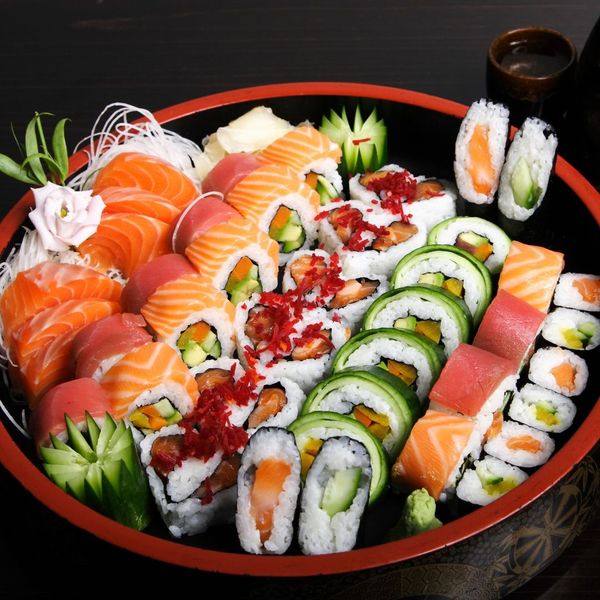 round sushi pate