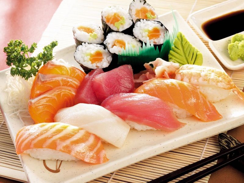 image of sushi