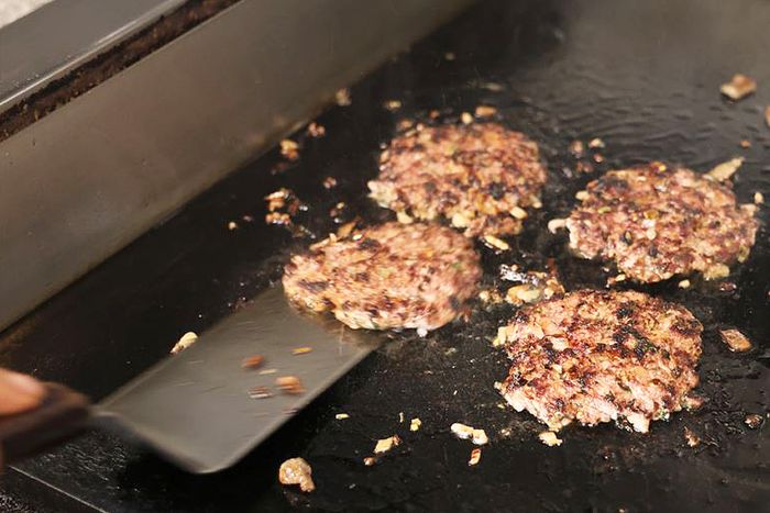 Chapli Burger edit.jpg