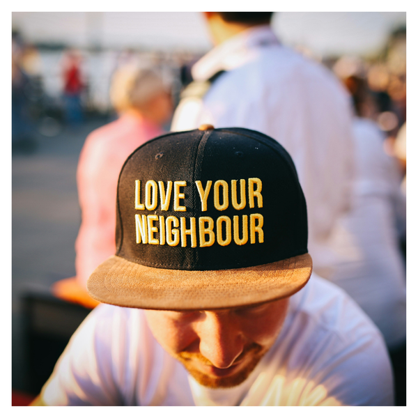 The Benefits of Buying Local_ Supporting Your Neighborhood Hot Tub Dealership-1.png