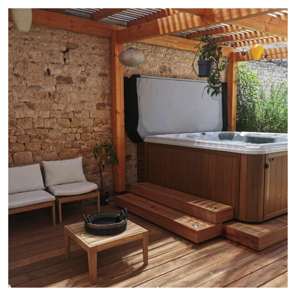 The History of Hot Tubs_ From Ancient Times to Modern Relaxation- 3.png