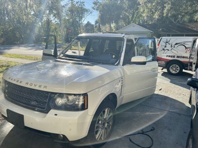 Mobile Windshield Replacement near me in Pinellas County, FL performed by experienced technicians