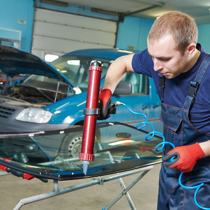 windshield technician