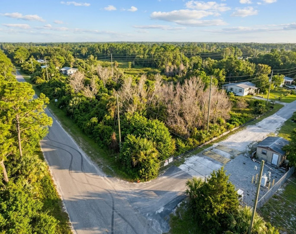 6089 Cofer Rd, Weeki Wachee Gardens, FL