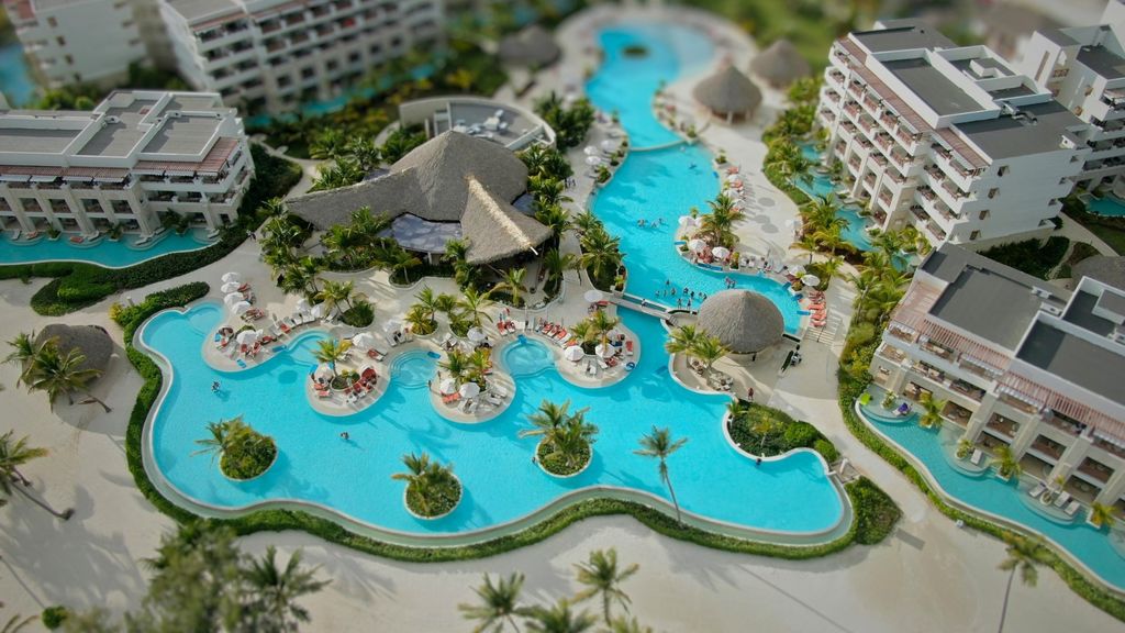 Understanding Timeshare Maintenance Fees and Additional Costs.jpg