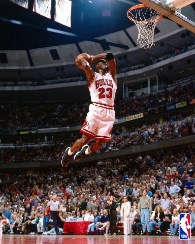 Michael Jordan dunking