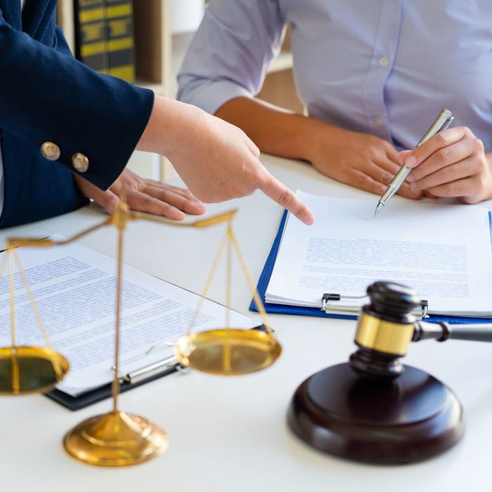 M17267 - Blog - 4 Tips for Choosing a Divorce Attorney  4.jpg