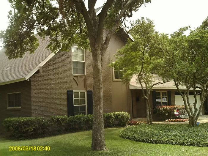 Exterior-Painting-Brick-Trim-and-Shutters-1.jpeg