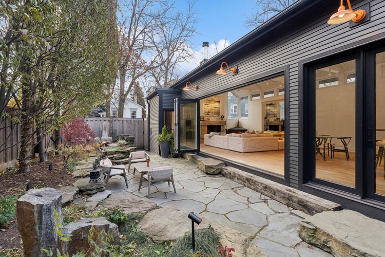 27_412-W-Eugenie_Firepit patio.jpg