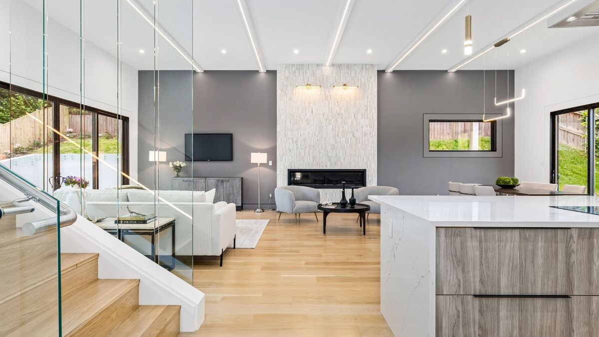 The Real Reason Agents Don't Want You to Meet the Builder (And Why I Do)-bg.jpg