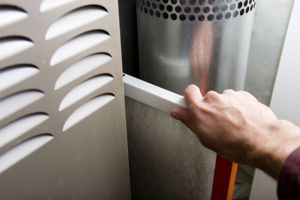 Changing furnace filter