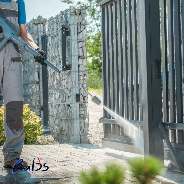 IMG 3 - Commercial Pressure Washing.jpg