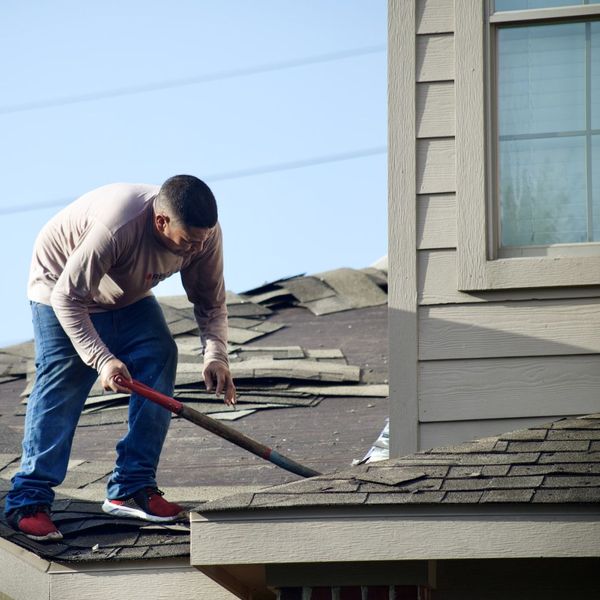 Questions To Ask When Hiring a Roofing Company -1080x1080-image5.jpg