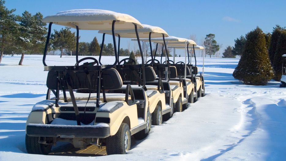 M37149 - Blog - Improve Your Golf Game During Winter at The Tee Box - featured image (1).jpg
